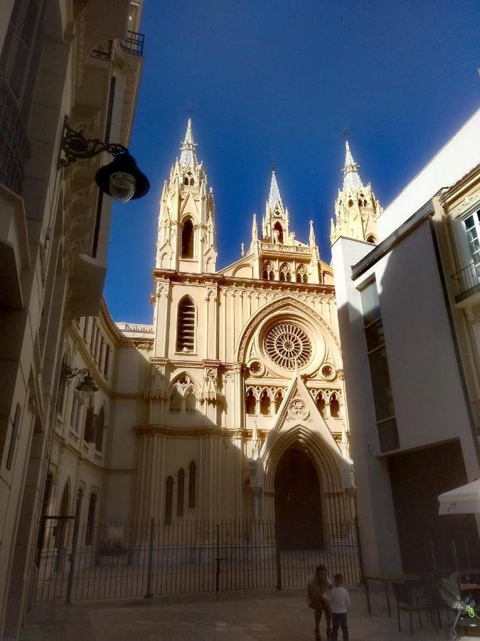 Budha Luxury Apartment Centro Historico De Malaga Exterior photo