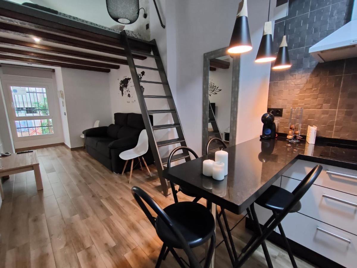Budha Luxury Apartment Centro Historico De Malaga Exterior photo